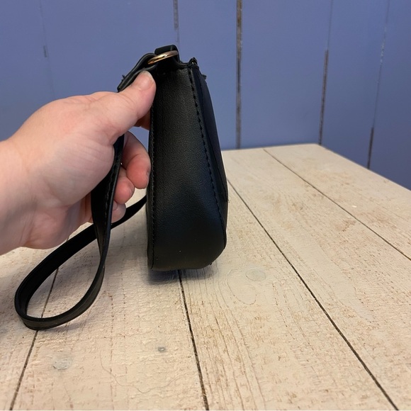 Small Black SHEIN Purse - Picture 4 of 5